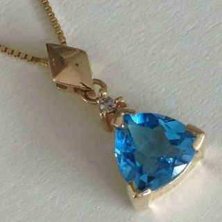 14ct Trillion - Cut Blue Topaz And Diamond Pendant And Necklace