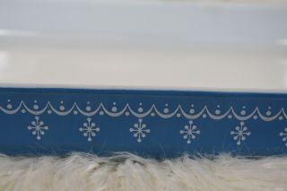 VINTAGE PYREX BLUE WHITE SNOWFLAKE GARLAND JUMBO LASAGNA BAKING DISH 933 Kitchen 2