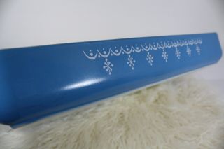 VINTAGE PYREX BLUE WHITE SNOWFLAKE GARLAND JUMBO LASAGNA BAKING DISH 933 Kitchen 6