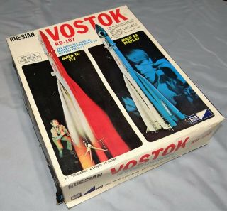Vtg Mpc Russian Vostok Rd - 107 1/100 Scale Model Rocket Kit Build Fly Display 70s