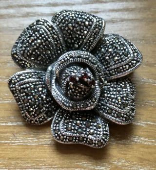 VINTAGE STERLING SILVER MARCASITE AND GARNET FLOWER BROOCH PIN - IMMACULATE 5