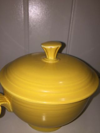 RARE VINTAGE FIESTA YELLOW COVERED ONION SOUP BOWL LID FIESTA WARE 11