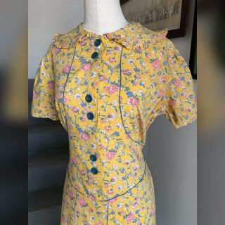 Vintage 1930s Yellow Ditsy Floral Cotton Print Dress 42 Bust