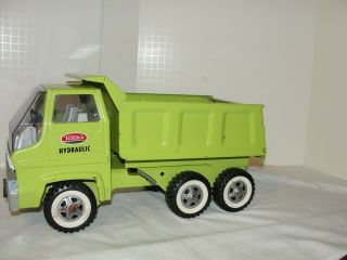 VIntage Tonka Lime Green Hydraulic Dump Truck in the Box 2