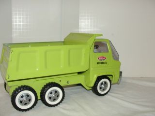 VIntage Tonka Lime Green Hydraulic Dump Truck in the Box 5