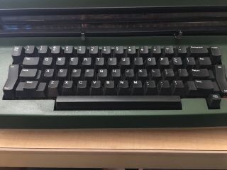 VINTAGE IBM Correcting Selectric III Electric Typewriter Green 2