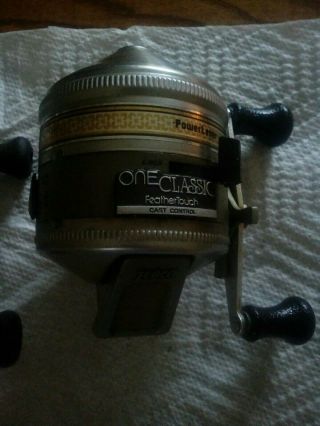 (2) Vintage Zebco One Classic Feather Touch Cast reel 3