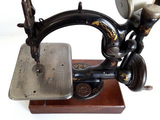 Willcox and Gibbs Antique/Vintage Toy Sewing Machine 5