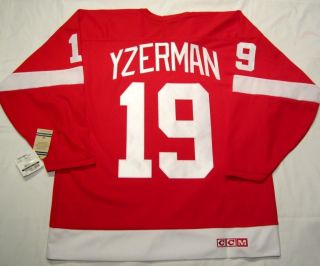 Steve Yzerman Size Xxl - Detroit Red Wings Ccm 550 Vintage Series Hockey Jersey