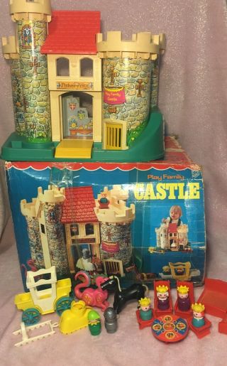Vintage 1974 Fisher Price Little People Castle 993 With Horse,  Dragon & More