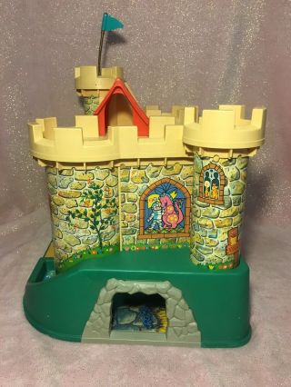 Vintage 1974 Fisher Price Little People Castle 993 with Horse,  Dragon & more 6