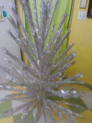 Vintage 6 ft tall Branch Aluminum Christmas tree Aluminum Specialty Co. 2
