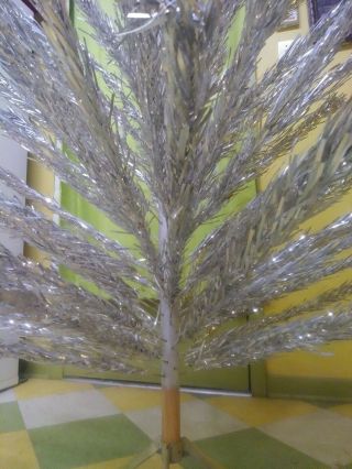 Vintage 6 ft tall Branch Aluminum Christmas tree Aluminum Specialty Co. 8