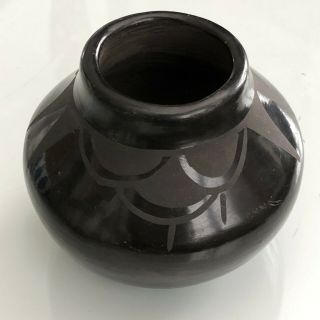 VINTAGE SANTA CLARA OR SAN ILDEFONSO PUEBLO BLACK POTTERY JAR POT BOWL UNMARKED 6