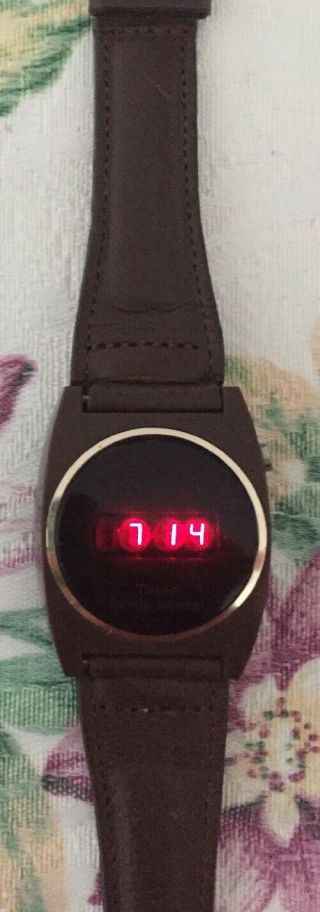 1970s Vintage Texas Instruments Series 500 RED LED Watch, 4
