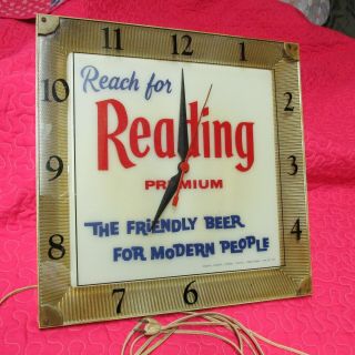 Vintage Reading Beer Clock Does Not Run Or Light Up - Pennsylvania