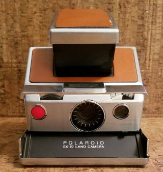 Vintage Polaroid SX - 70 Land Camera Tan Chrome 3