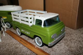 VINTAGE NYLINT ECONOLINE PICKUP TRUCK AND HORSE TRAILER THOROUGHBRED FARMS 2