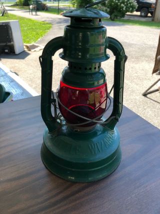 Vintage Dietz Little Wizard Green Kerosene Oil Lantern Barn Lamp Ny Usa.  With Us