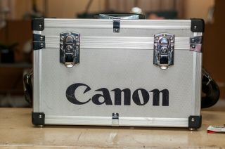 Canon F - 1 W/ 55mm F1.  2 S.  S.  C. ,  28mm F2.  8,  35 - 105mm F3.  5 RARE Vintage Hard Case 2