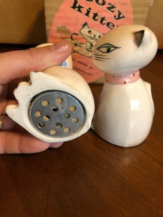 Vintage 50s Holt Howard Cozy Kitten Salt And Pepper Shakers And Corks 6