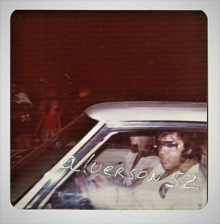 Elvis Presley Vintage Candid Photo - Graceland - July 7,  1973