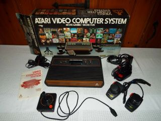 Vintage Atari Video Computer System Model No.  Cx - 2600a Read Look