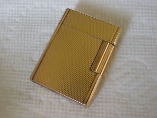 Vintage S T Dupont Paris Lighter.  Gold Plated