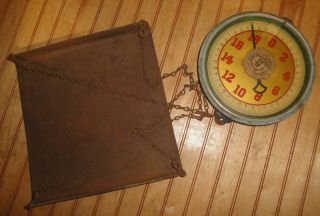 Vintage Farm Market Hanging Scale With Tray / Landers,  Frary & Clark / 20 Lbs.