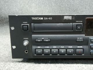 Teac Tascam DA - 40 Vintage Professional Digital Audio Tape Deck Player 2