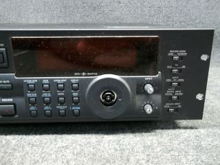 Teac Tascam DA - 40 Vintage Professional Digital Audio Tape Deck Player 3