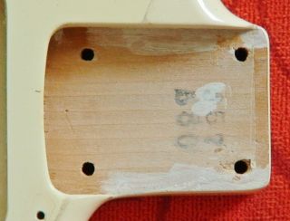 VINTAGE 1980 ' S FENDER 50 ' S RE - ISSUE STRATOCASTER BODY MADE IN JAPAN GOOD (1) 2