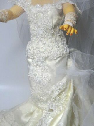 Vintage ideal Miss Revlon Doll VT 18 Dressed as a Bride 3