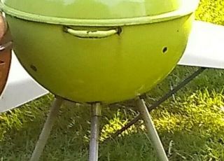 Rare Vintage Weber Kettle Grill Lime Green Barbecue Good Shape 10