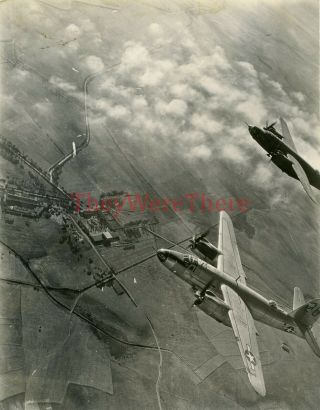 Wwii Photo - 17th Bomb Group - B - 26 Bomber Planes In Flight On Bombing Run - 2