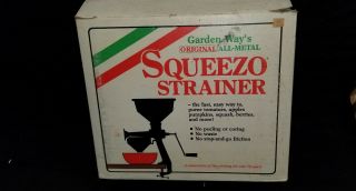 Vintage Garden Way Squeezo Food Mill Strainer Juicer Complete W/box,