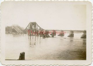 Wwii Photo - Bombed Bridge Over Rhine River - Germany 1945 - 1