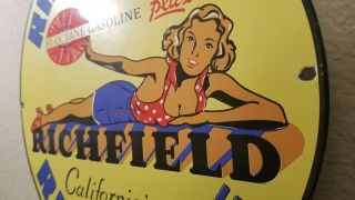 VINTAGE RICHFIELD GASOLINE PORCELAIN GAS OIL RICHLUBE CALIFORNIA PINUP GIRL SIGN 3