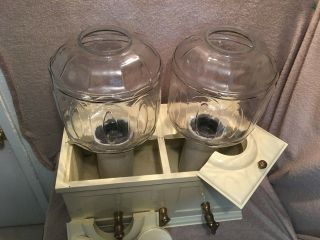Rare Vintage Beverage Dispensing Soda Fountain with 2 Glass Globes 4