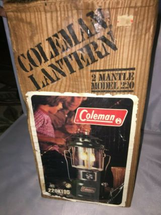 Vintage Nos 1981 Coleman 220k Lantern