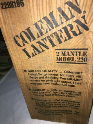 Vintage NOS 1981 Coleman 220K Lantern 2