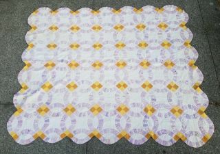 Vtg Handmade Double Wedding Ring Quilt Scalloped Novelty Print 88 " X 72 "