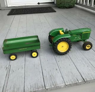 John Deere 5020 Tractor Diesel Ertl Vintage Farm Toys Trailer 1/16