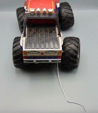 Vintage Kyosho Car Crusher Double Dare 4 X 4 RC Truck With Remote 1:10 Scale. 7