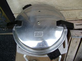 Vintage Mirro Matic 22 Qt Pressure Cooker Canner Aluminum 3 Racks No Jiggler