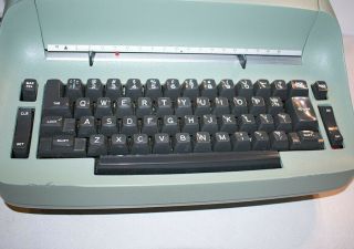 IBM Selectric Model 72 Electric Typewriter Green Compact 1960 ' s Vintage 2