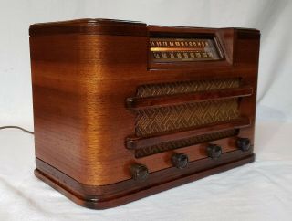 Vintage Silvertone AM/SW 7031A Radio (1941) RARE and COMPLETELY RESTORED 3