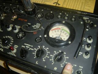 Vintage SIGNAL CORPS I - 177 Dynamic Mutual Conductance TUBE TESTER, 4