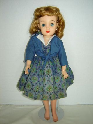 Vintage Ideal Doll MISS REVLON VT - 18 W/ Rare Outfit 2