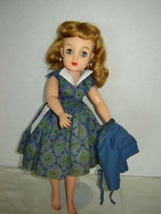 Vintage Ideal Doll MISS REVLON VT - 18 W/ Rare Outfit 3